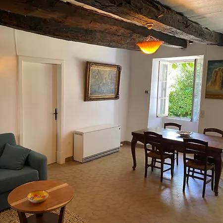 Chez Malou Апартаменты